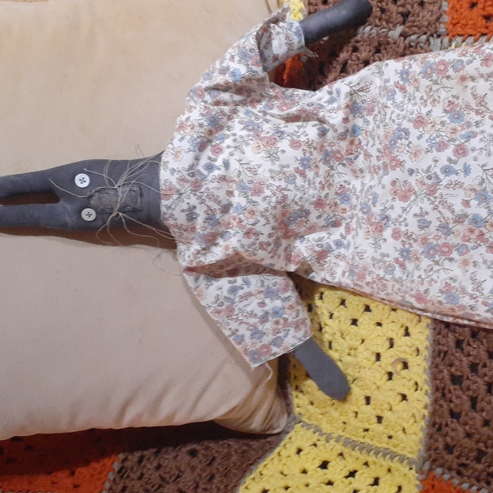 Primitive quilted bunny